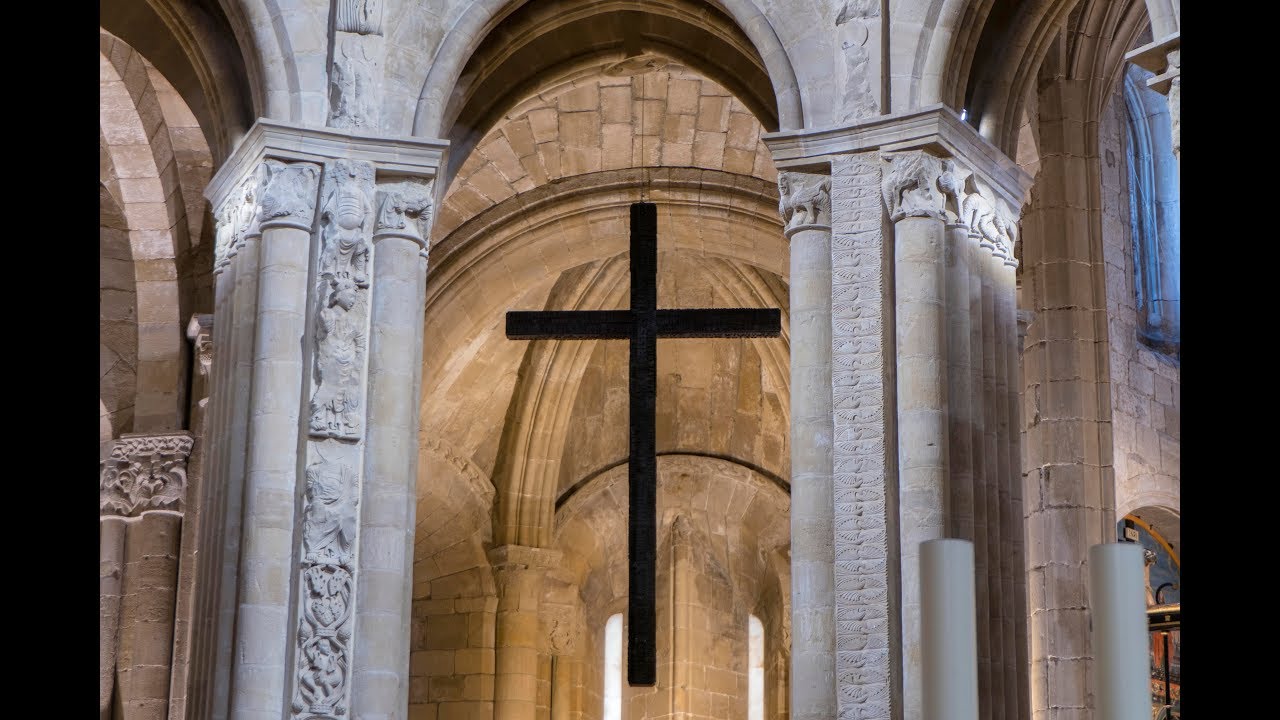 La historia del Monasterio Santo Domingo de la Calzada: Un tesoro medieval en España